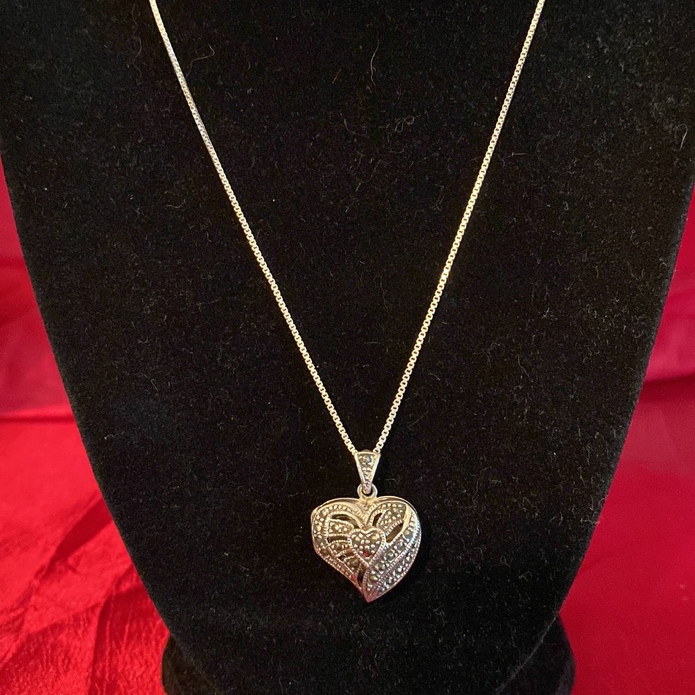 Heart Locket NWOT